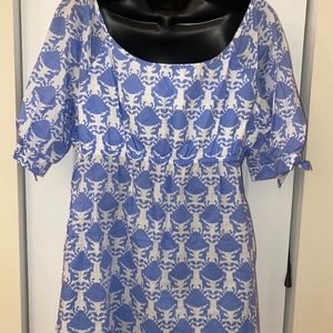 Lilly Pulitzer pinched by a crap top